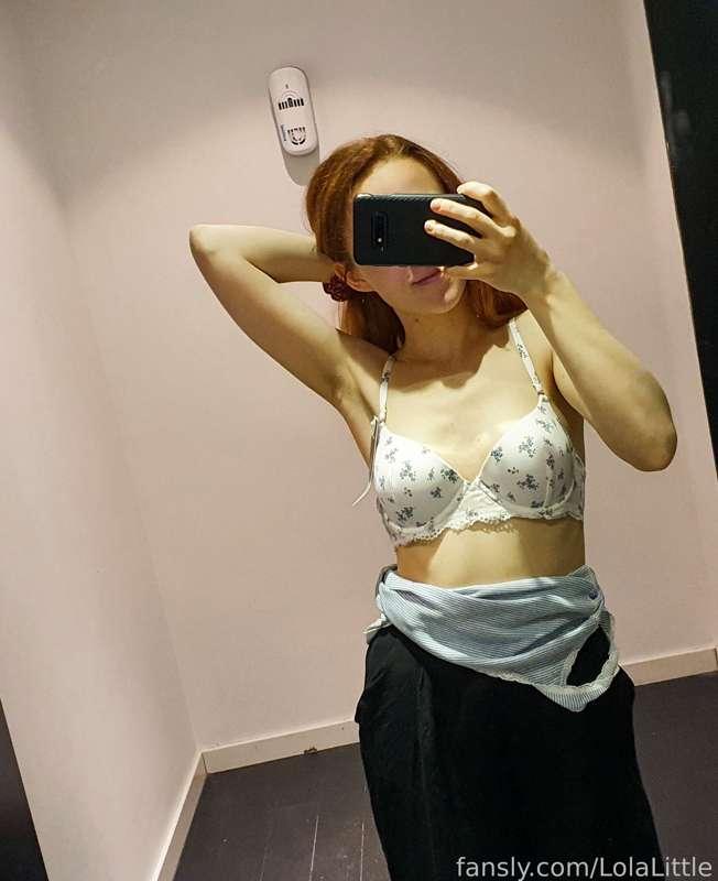 Can daddy help me pick out my outfit for him? I hope you dont mind my small tits ... they are a cups but they work well for schoolgirl cosplay hihi^^


#fyp #barelylegal #18yo #smalltits #babyface #natural #teen #redhead 