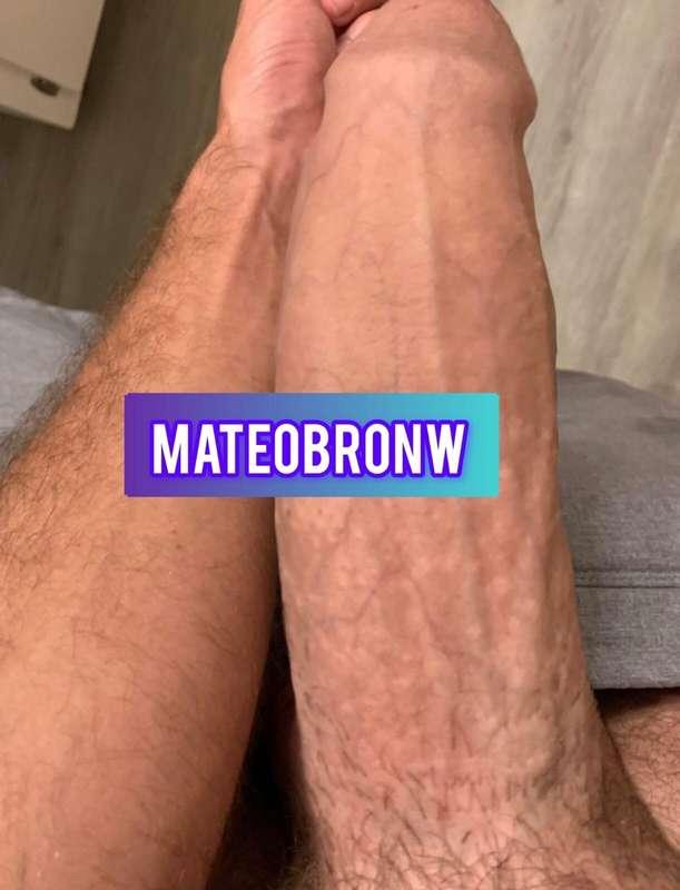 @mateobronw 12" inc BIG COCK 🍆 ● 22 years old active single●..