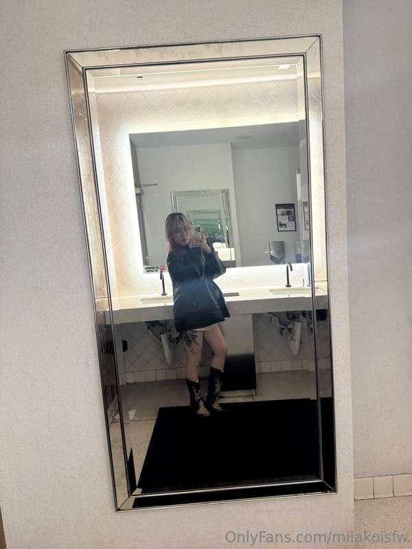 Mirror mirror on the wall ❤️