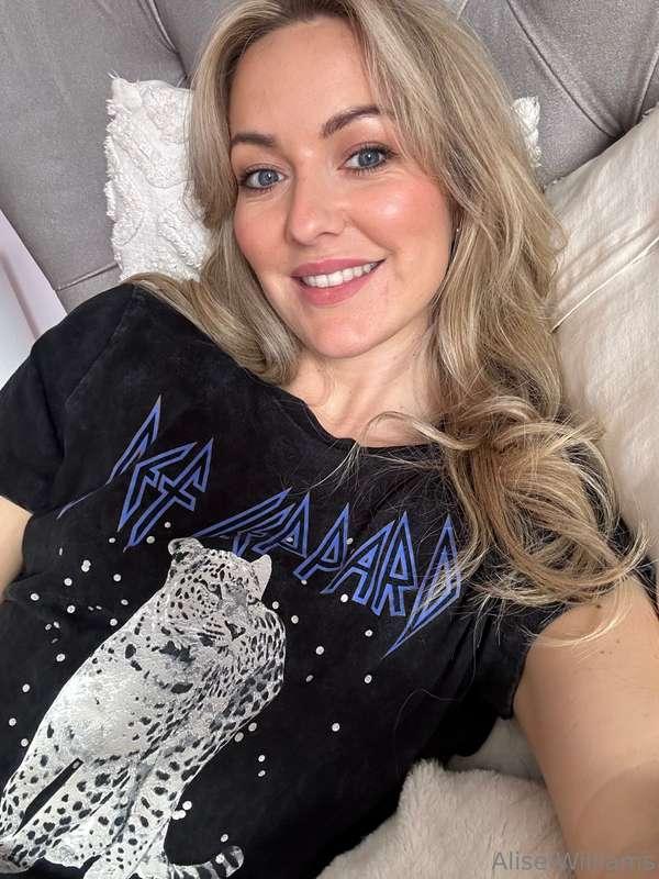 Would you rock n roll with me??