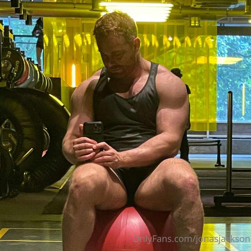 Who wants to come join me in some gym sessions?