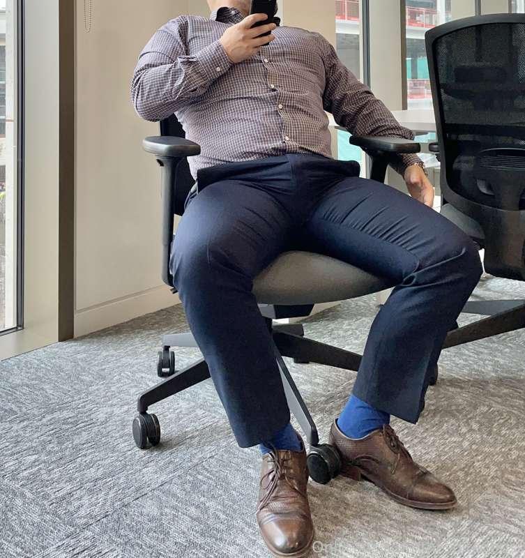 thesuitedboss image #0