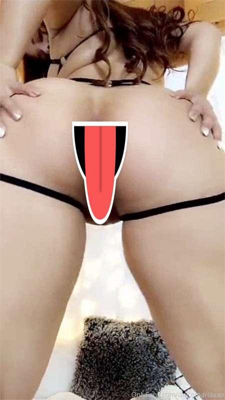 Want to see this juicy pussy
unrated?😍

Cum to my paid page ..