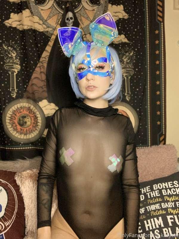 Can I be your lil bondage bunny?