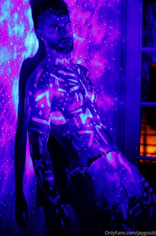 Little Psychedelic shoot hits different 😈💦
Check your DMs to..