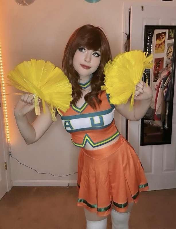 uraraka cheer!