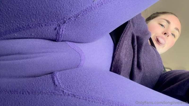 Out running errands :) no undiesss 