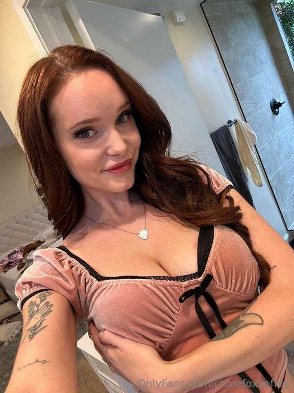 First live in my NEW HOUSE!! 😍 tomorrow on my VIP page at 8p..