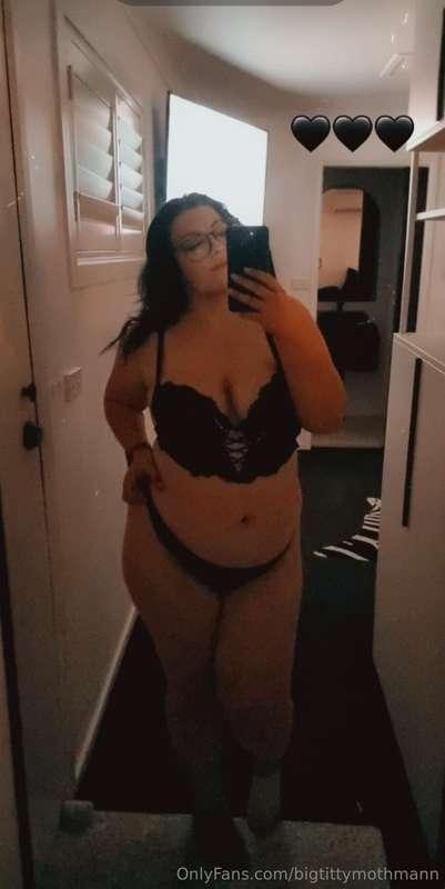 Wishing I had some company 😏