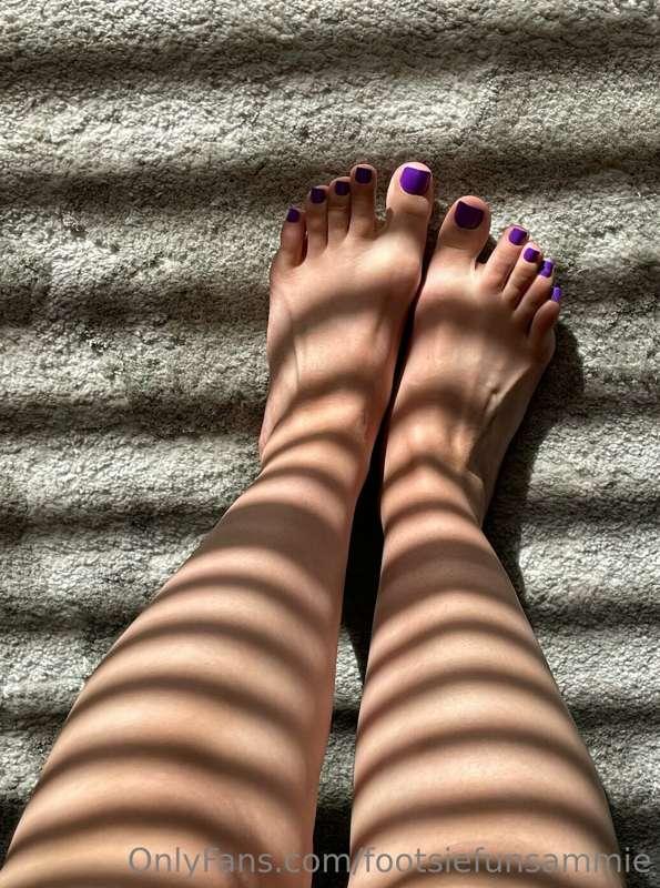 Sunny Soles Saturday!

I hope everyone has a lovely day!

Sa..