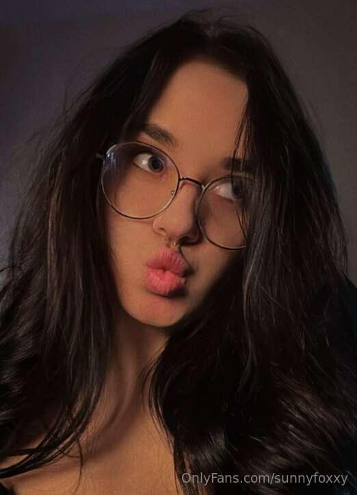 🔥 🔥 🔥
Daddy, I'm so horny and I don't know what to do🫦
Can y..