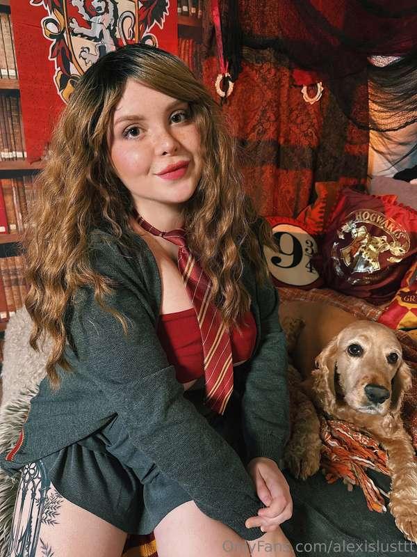 You saw my setup, you saw my familiar... now you get to see ..