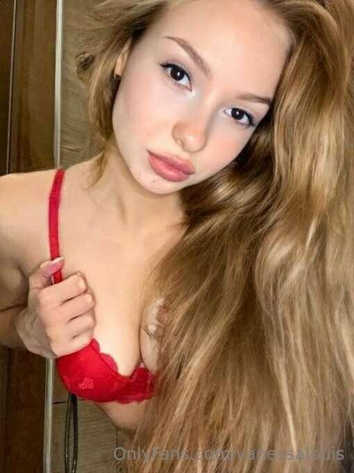 @eva_breeze wanna swallow all of you 💦👅 give her your cock a..