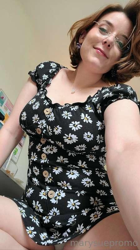 looking for a little peek? you perv... 😏💓