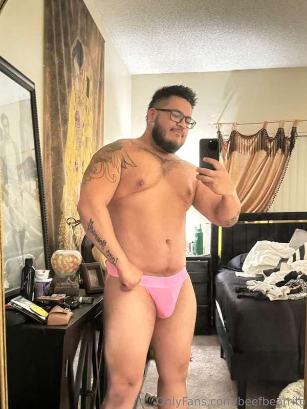 Who likes the pink jock on me?