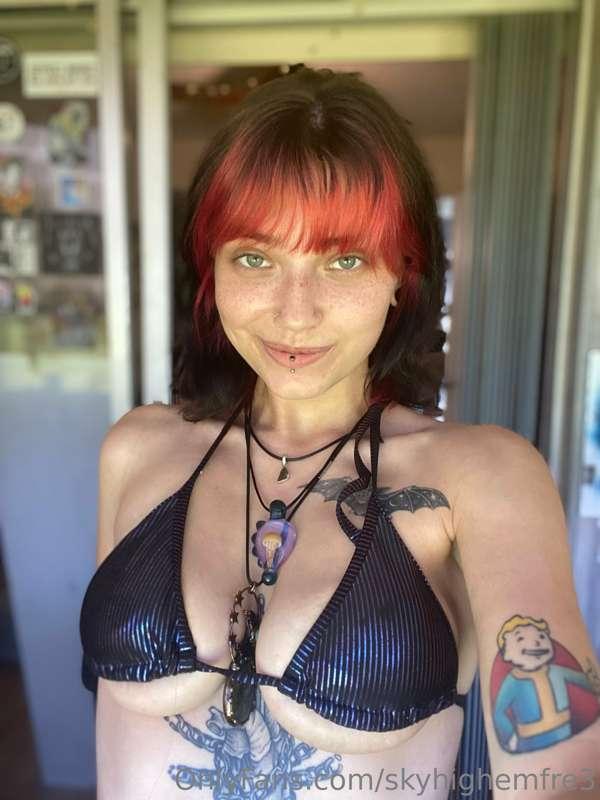 whole lotta undertitty