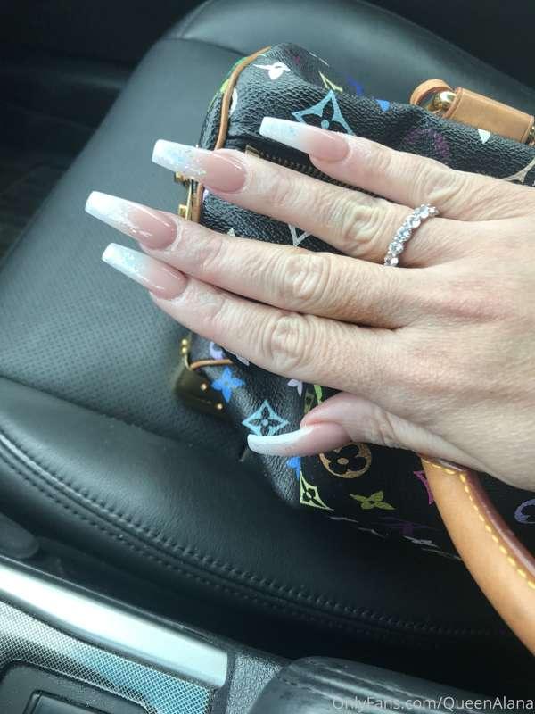 For those of you who always compliment my hands 😘
