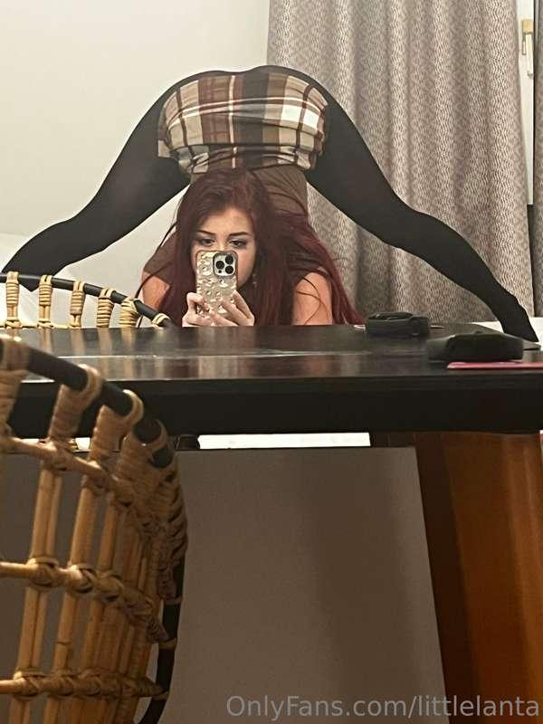 Here’s me trying out the flexibility of said clothing 🤣😘