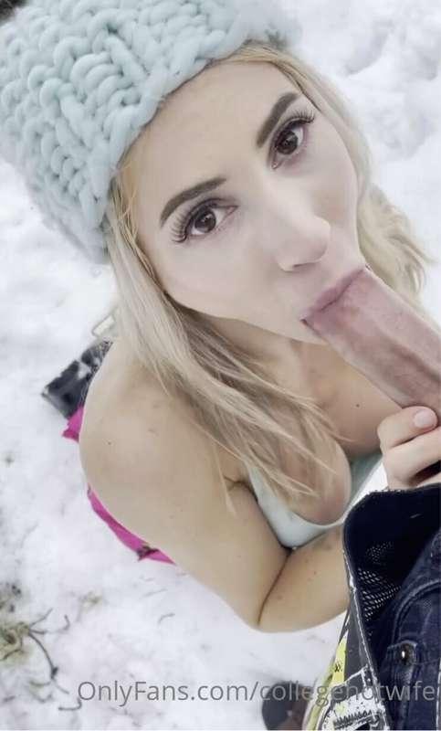 ❄️ SNOW TIME SEX ❄️ I went on a ski weekend with my tinder d..