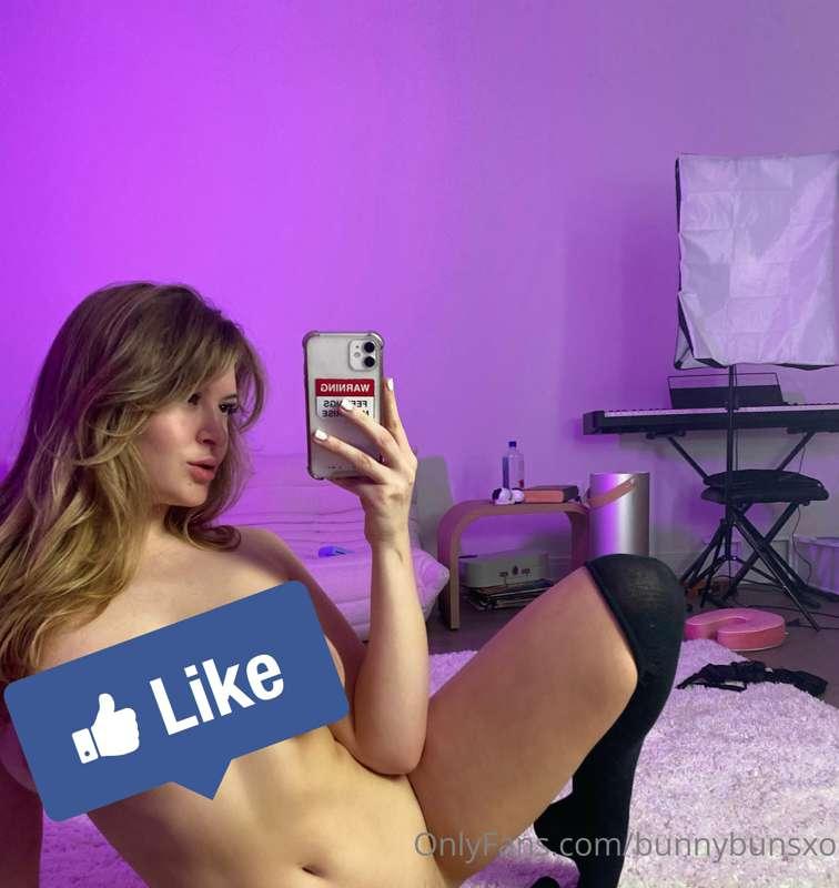 13 new pics in your dmmmm ! I'm gonna turn you onnnnn ❤️