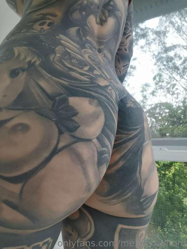 Just my booty 😝💕
