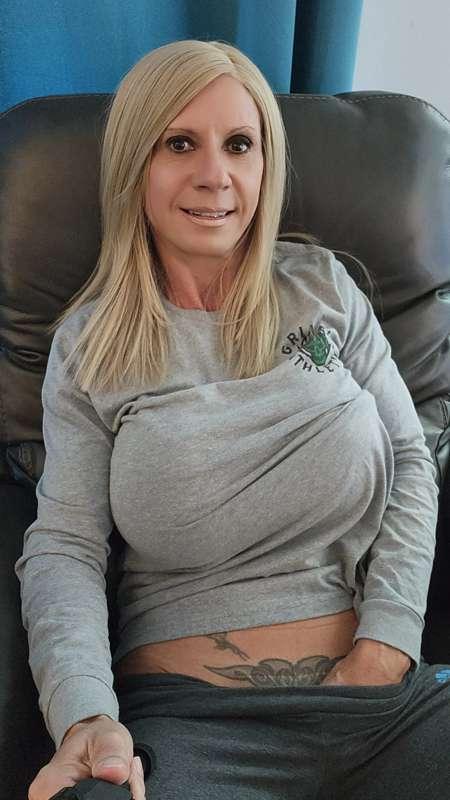 Damn, I can't keep my hands out of my pants. How about you, ..