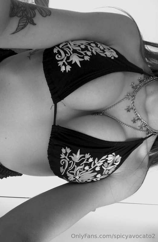 love that necklace📿