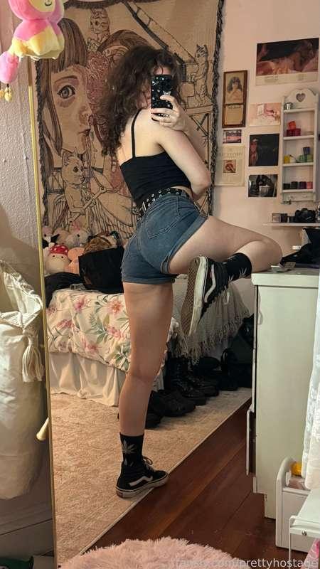 prettyhostage image #1