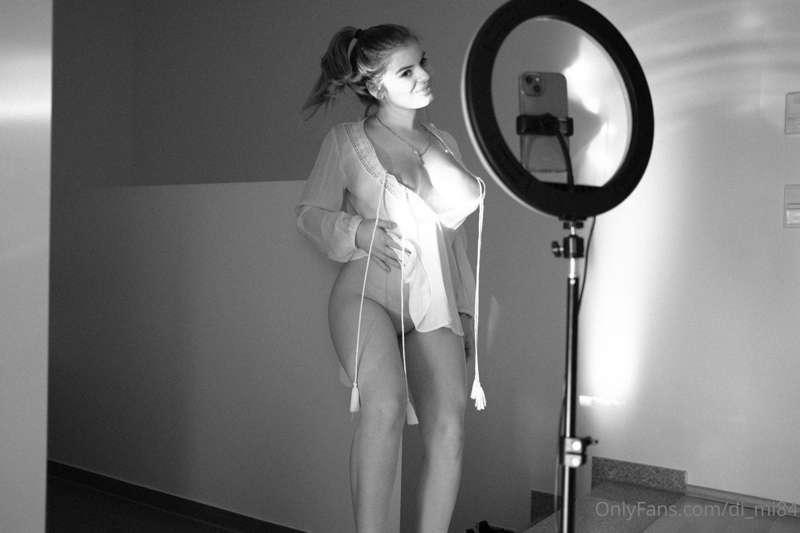 exxotic_girls image #12