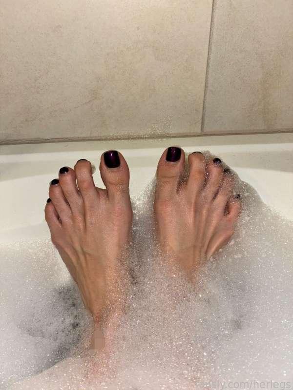 herlegs image #1