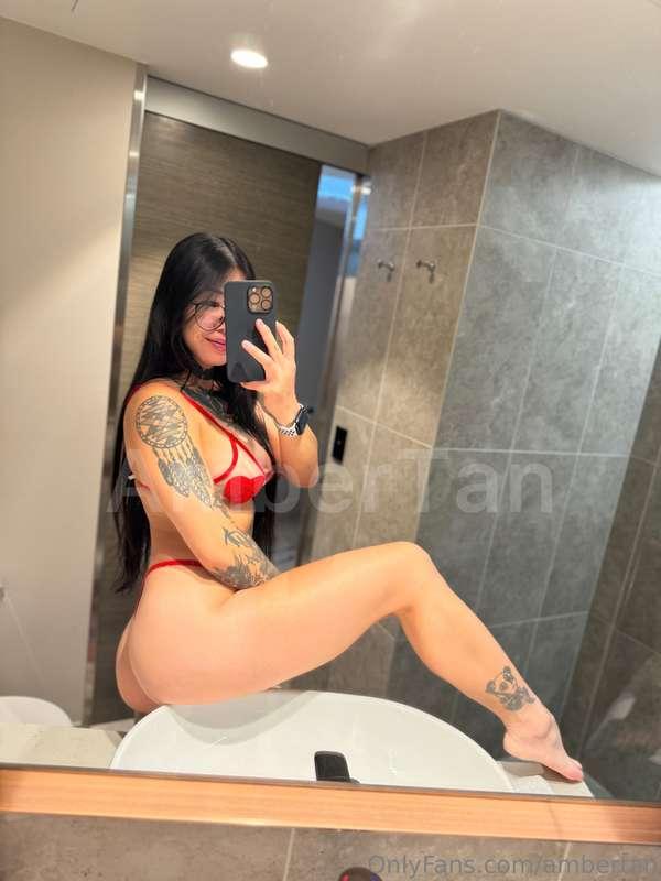 It’s a ritual - we HAVE to start the month with a butt selfi..