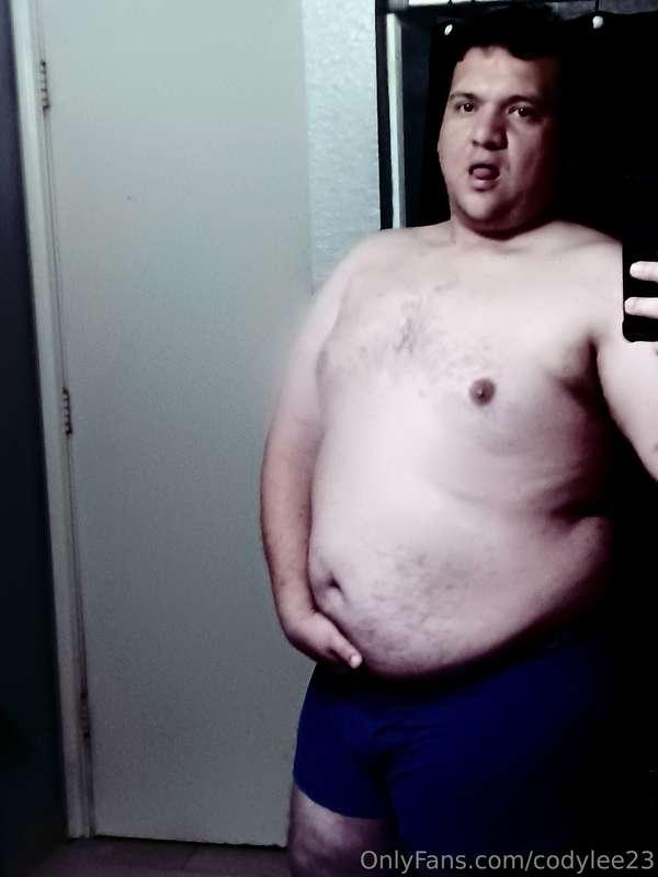 I'm trying so hard to be confident about my body! 😔 😟