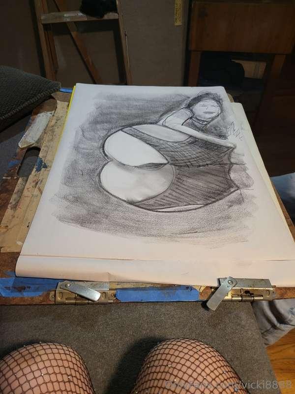 I love new experiences & anything to do with my ass.