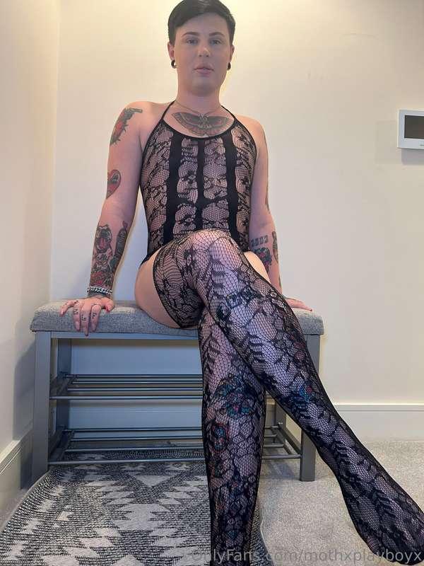 mothxplayboyx image #1