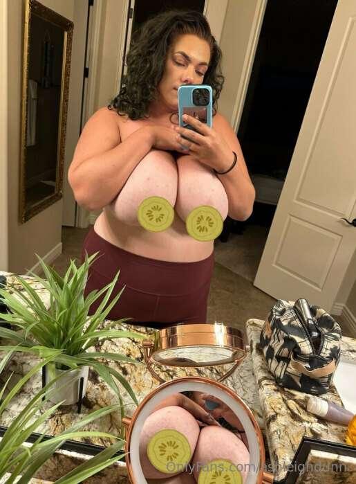 Happy Saturday!!! Drop a tip & I’ll send you the uncensored ..