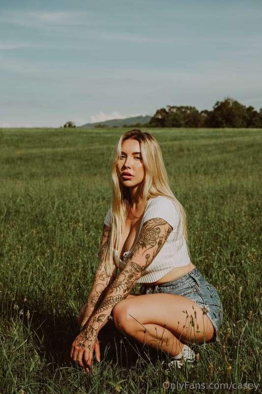 Just your favorite girl hanging out in nature ☺️🌾🧸☁️