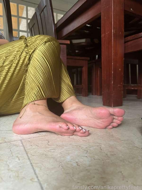 anikaprettyfeet_ image #3
