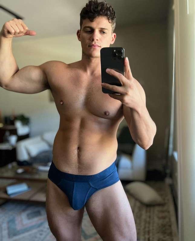 Free trial to this juicy hot Hung😍👇 https://onlyfans.com/act..