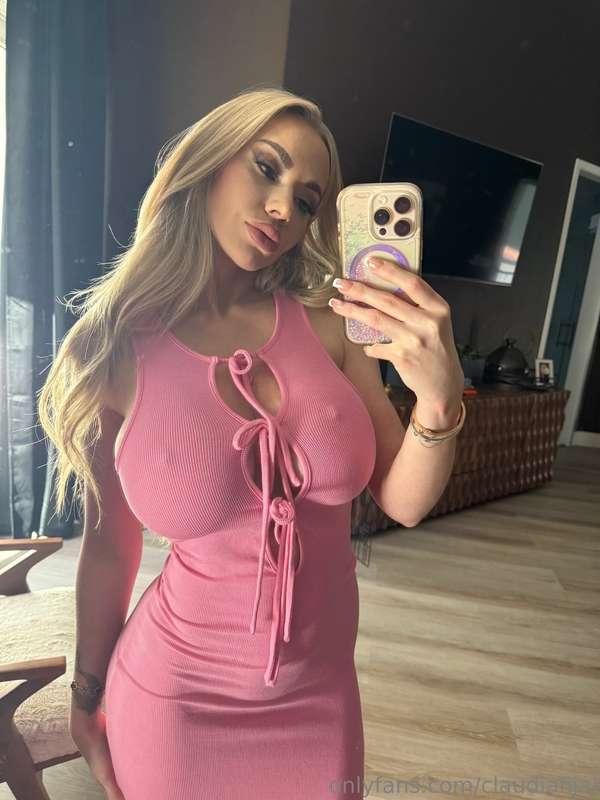 claudiafijal image #1