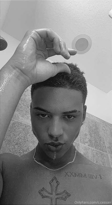 heyy everybody! i have some new craziest pics I have done ye..