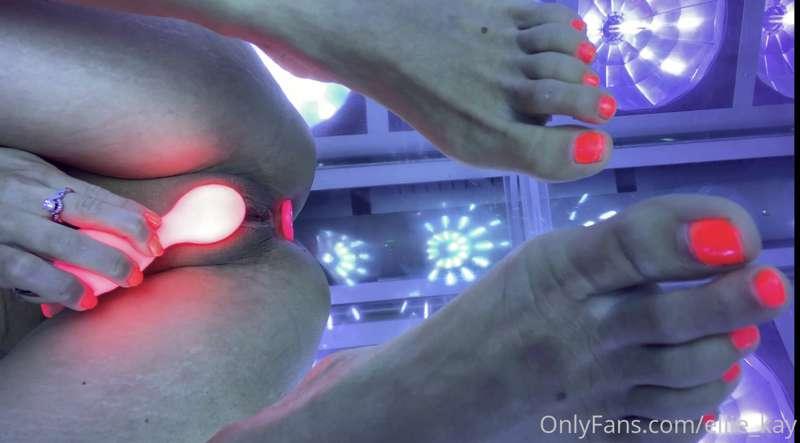 🔥 Hot and HORNY in the Tanning Bed with my TOY and Princess ..