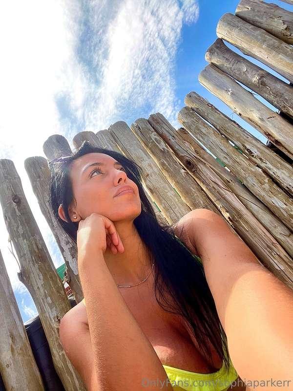 Sun kissed ☀️😘
