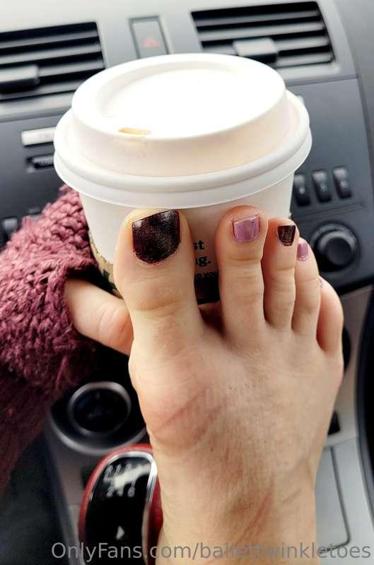 Who's joining me for coffee this morning ☕️👣😋