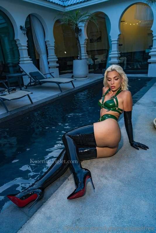 New hot photos feim my vacation already here @katerinapiglet..