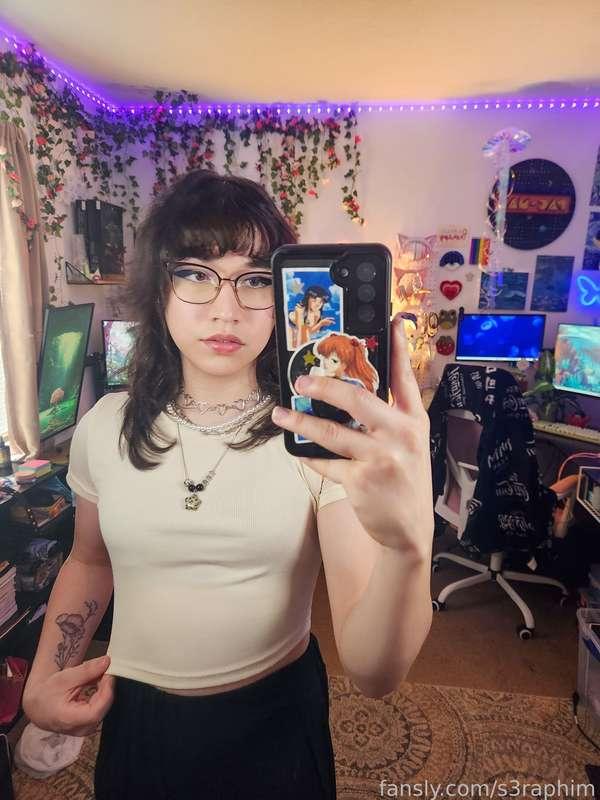 Do you want to know what I'm doing rn? 

#trans #alt #transgirl #alternativegirl #tgirl #transgirls #goddess #shemale #transgender #lgbt #gamergirl