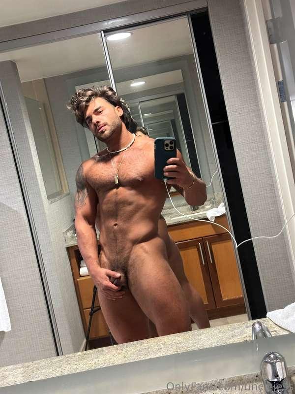 Last night in fort laudy. I did so many collabs. Ask me abou..