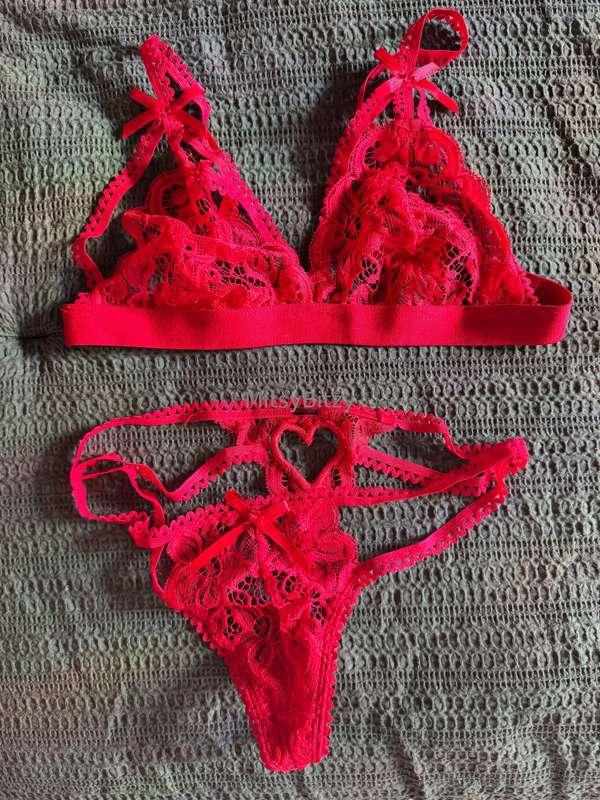 THE TIME HAS CUM !! A TOPLESS SET !! It’s time for my toples..