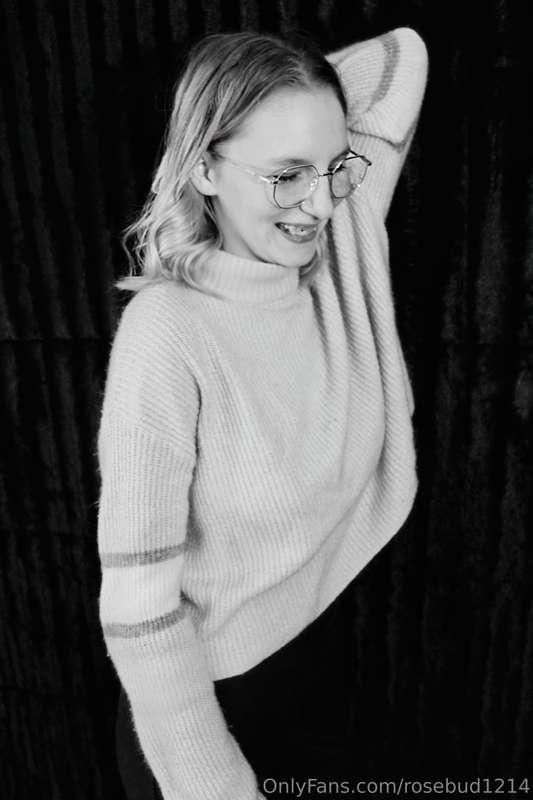 rosebud1214 image #0