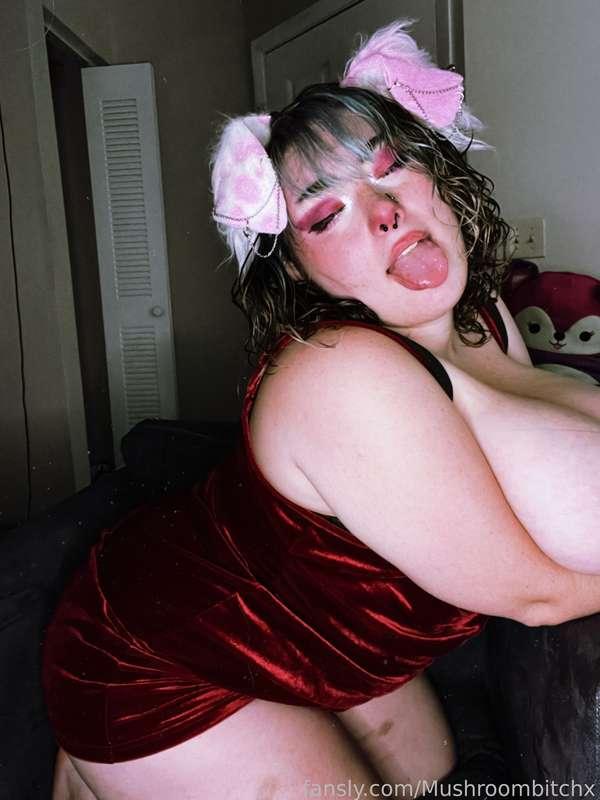 mushroombitchx image #3