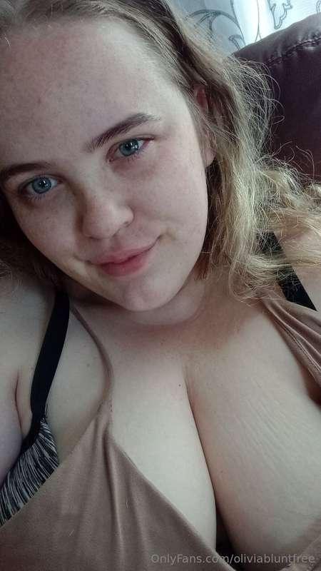 Hi💗 would u cum on this face 👀